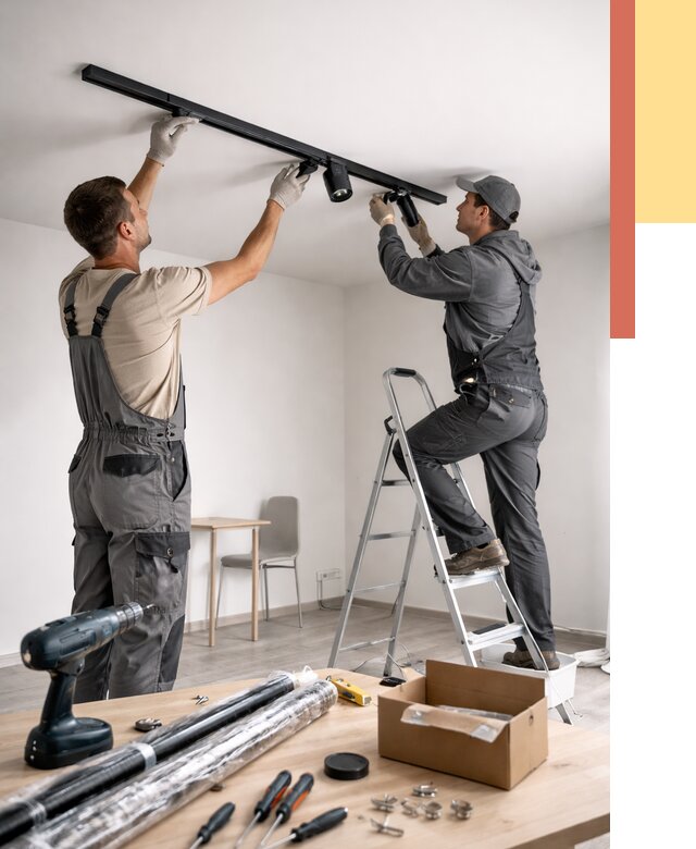 Установка трековых светильников в натяжной потолок в Новоалтайске от 4294 руб. | ОТДЕЛОЧНИК-Нвл